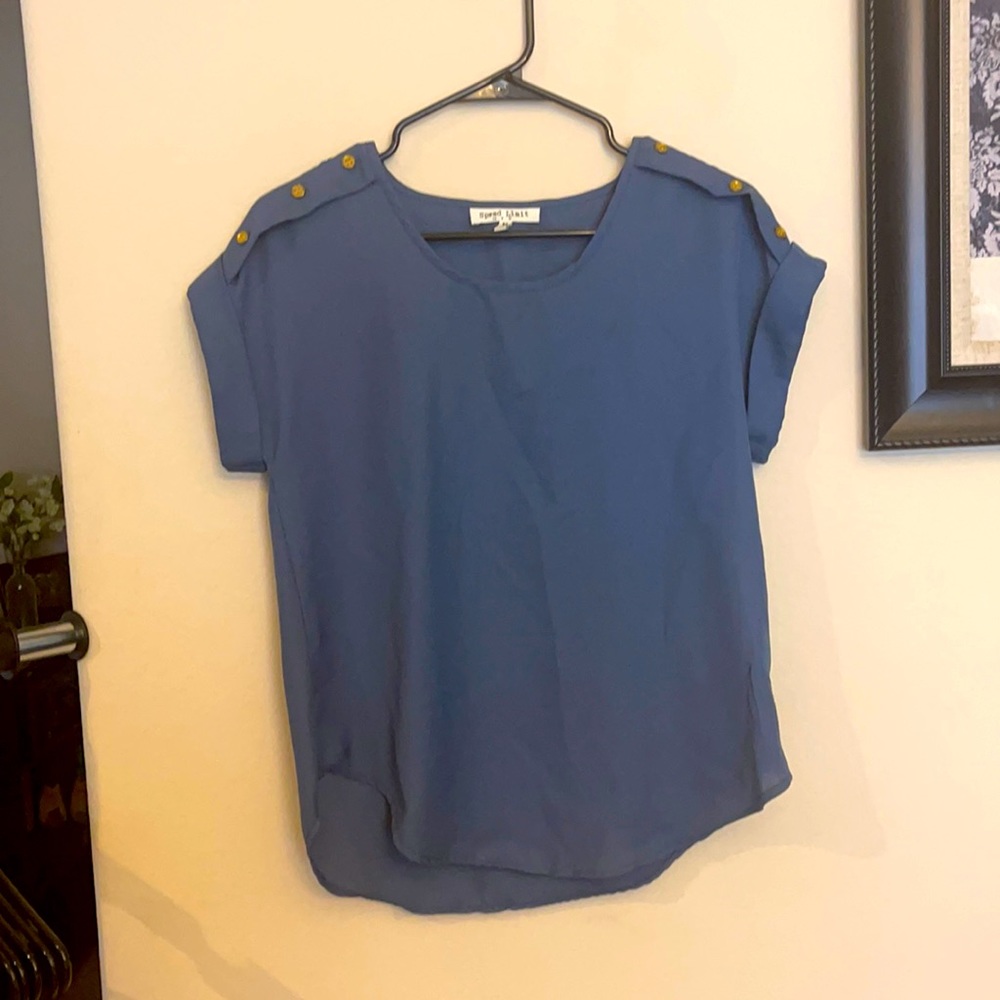 Short sleeve professional shirt.